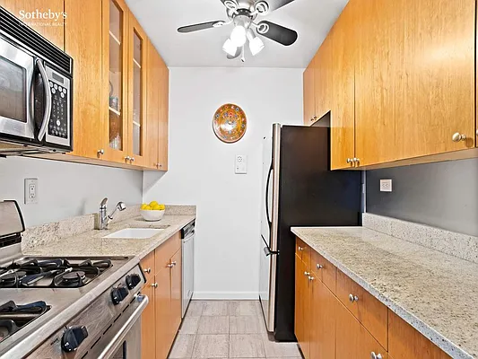 Rented by Sotheby's International Realty | media 8