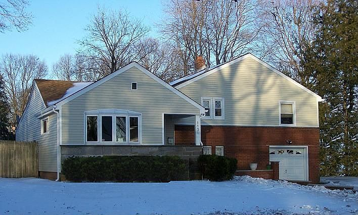 LIKE NEW MOVE IN & ENJOY