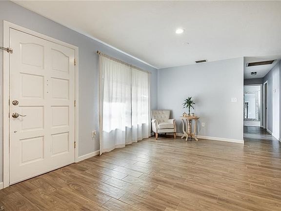 4th image of 1457 Reynard Dr