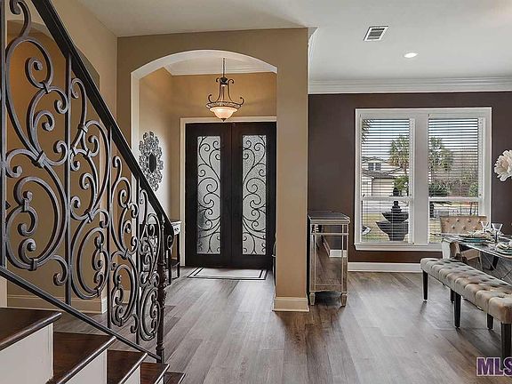 2nd image of 6216 Royal Palms Ct