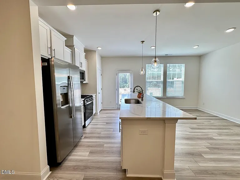 947 Kensley Grove Ln — Photo 7