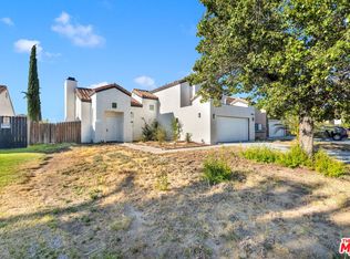 3723 Hollowglen Dr, Palmdale, CA 93550