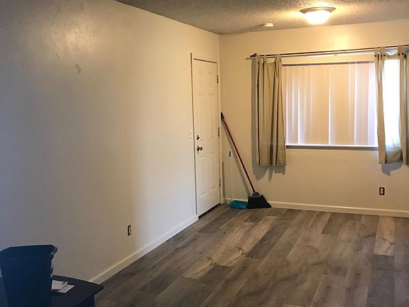 4th image of 6412 Longdale Dr