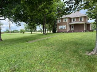 2607 N Henderson Rd, Rushville, IN 46173
