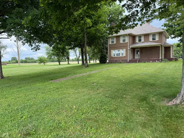 2607 N Henderson Rd, Rushville, IN 46173