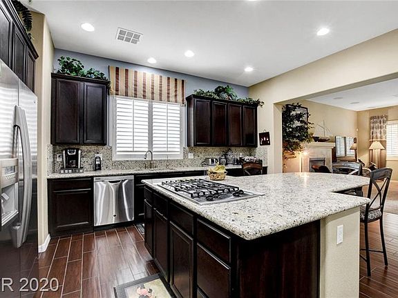 3rd image of 8627 Purple Wisteria St