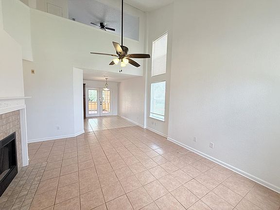 4th image of 2302 Tracey Ann Ln