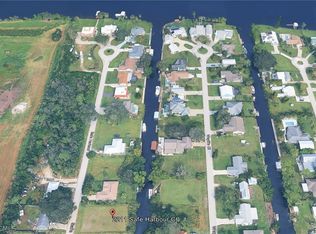 2211 Safe Harbour Ct, Alva, FL 33920