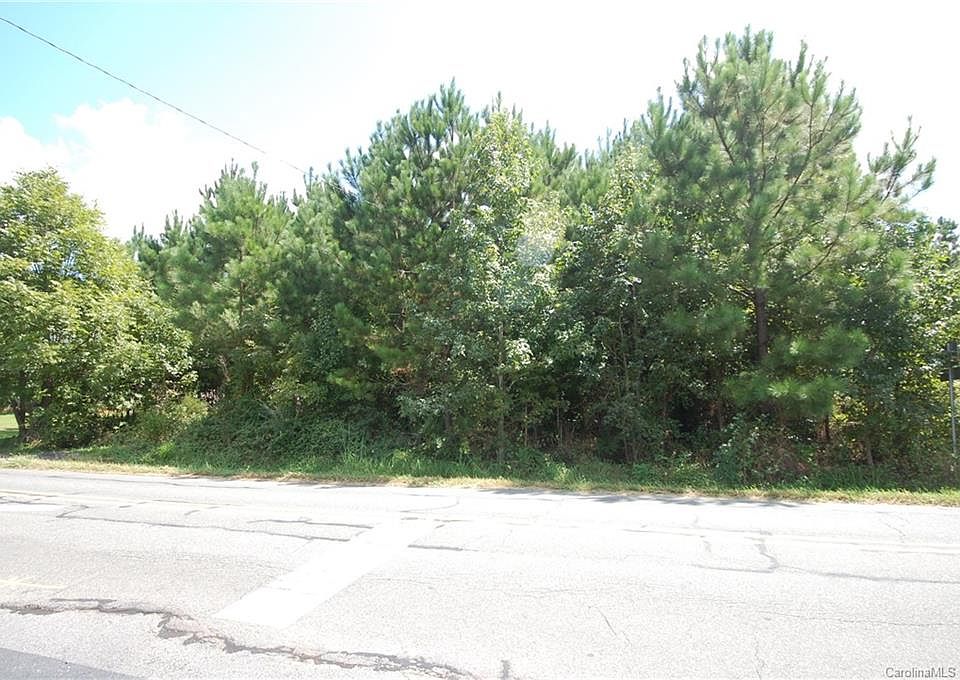 2nd image of 356 Crestdale Rd