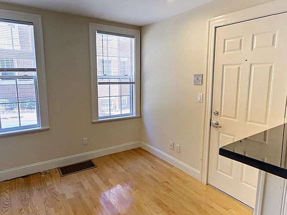 5th image of 62 Joy St #1