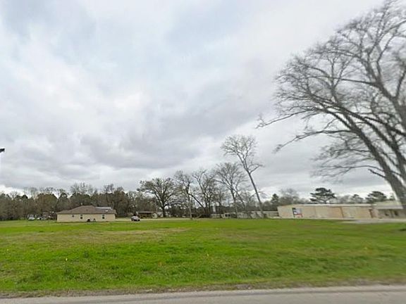 5th image of 15805 Fm 149 Rd