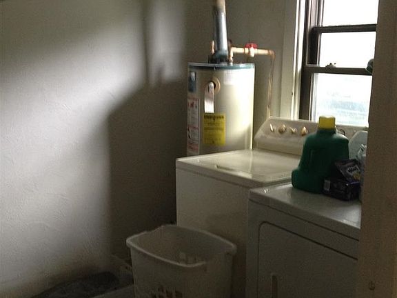 5th image of 117 N. Iroquois St.