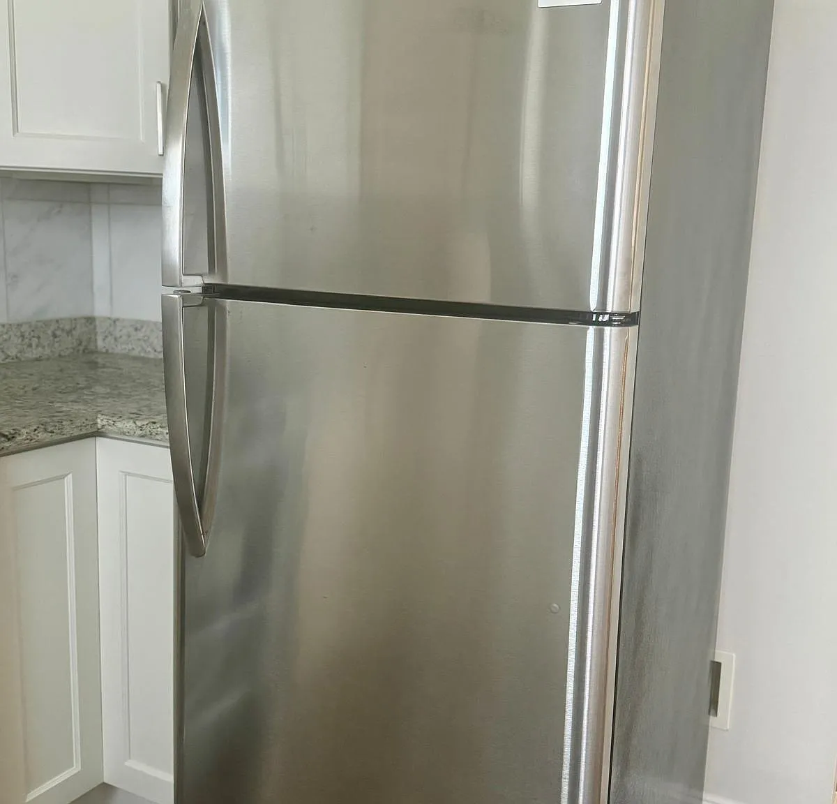 2 bed, 750 sqft, $3,750 — Photo 2