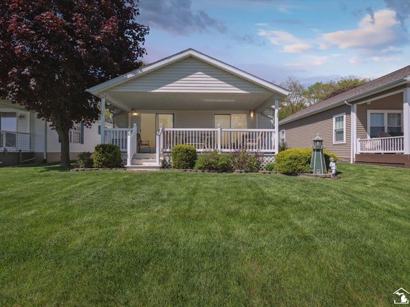 581 Sassafrass Dr, Coldwater, MI 49036