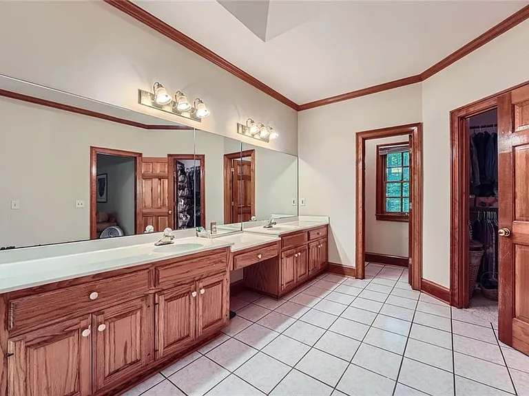 110 Boulder Dr — Photo 22