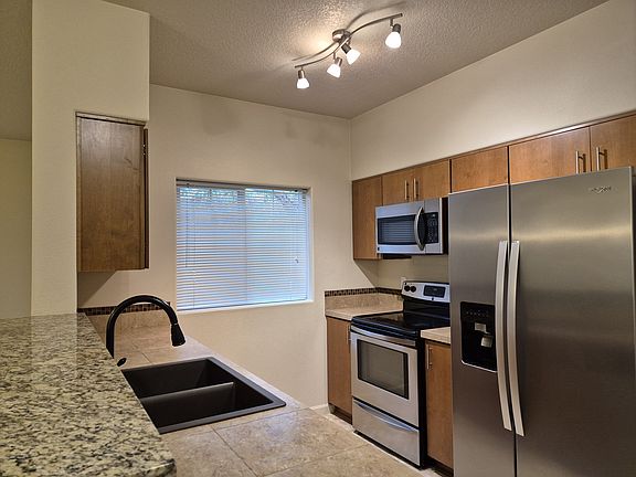 Spacious Kitchen