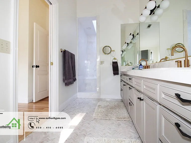 3350 Mountain Oak Dr — Photo 41