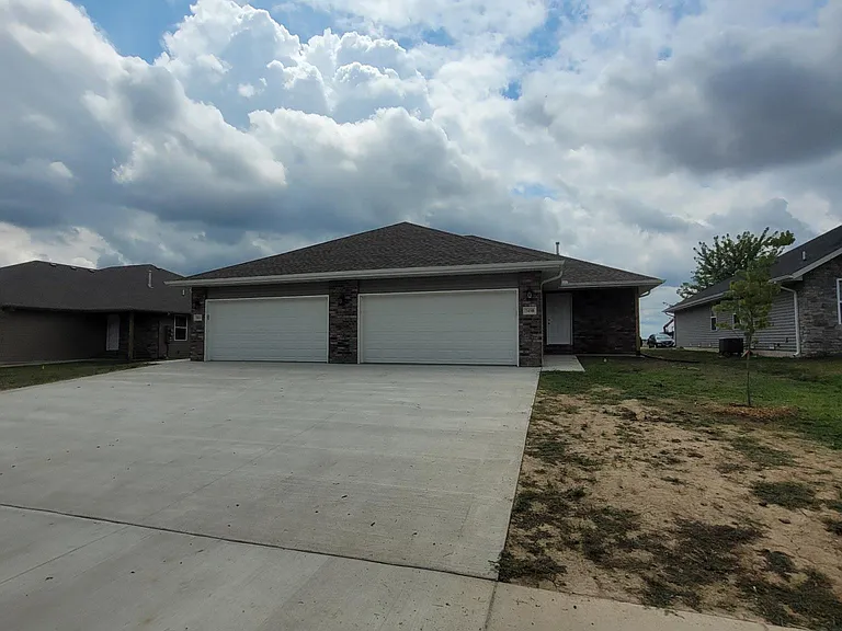 743 Olive St #B — Photo 12