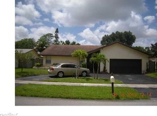 8260 NW 48th St, Lauderhill, FL 33351