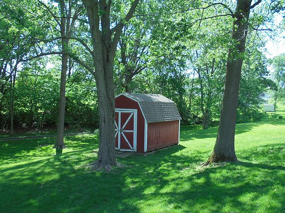 5th image of 1113 Hillside Dr