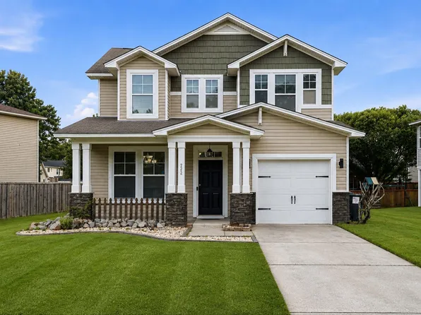 222 Oglethorpe Cir, Moncks Corner, SC 29461
