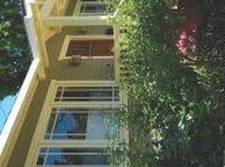 15 E Islay St, Santa Barbara, CA 93101