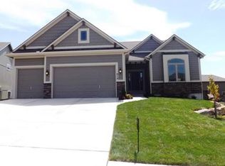 313 Alder Dr, Raymore, MO 64083