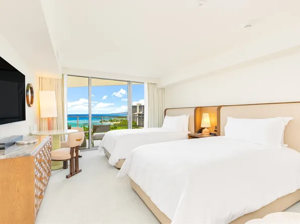 223 Saratoga Rd #1805, Honolulu, HI 96815