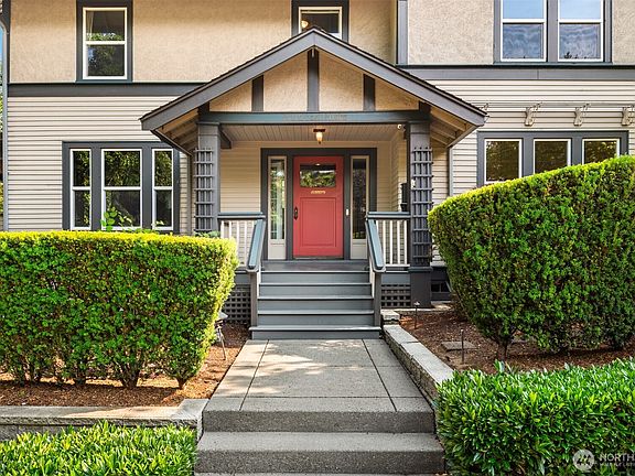 2nd image of 2215 E Aloha Street