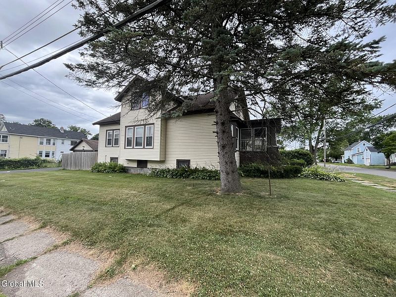 4th image of 1822 7th Street