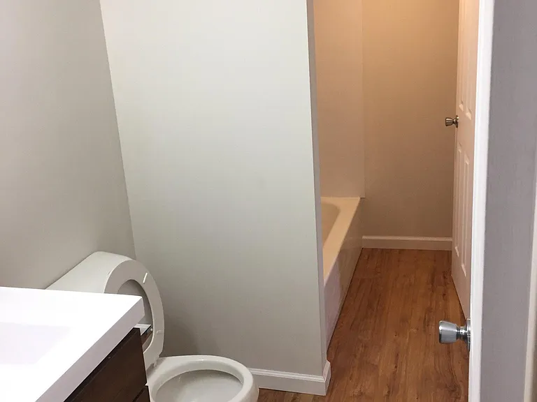 1016 Scott St — Photo 7