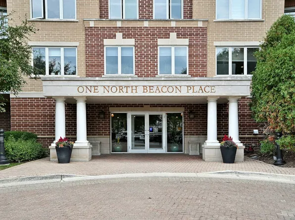 1 N Beacon Pl APT 601, La Grange, IL 60525