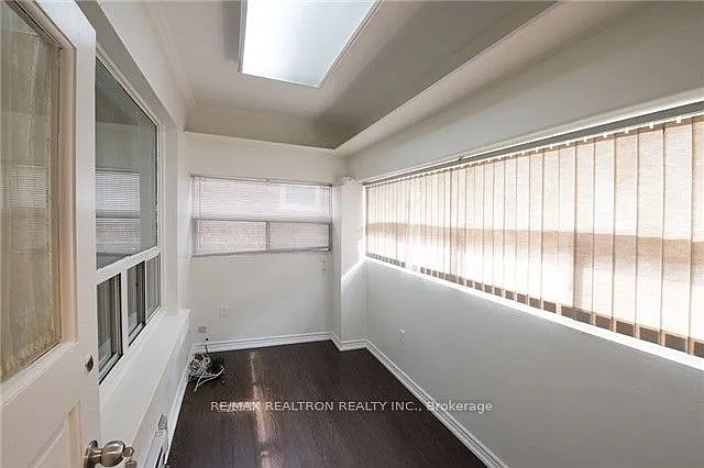 118 Chatham Ave — Photo 2