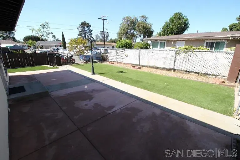 4915 Coconino Way — Photo 3