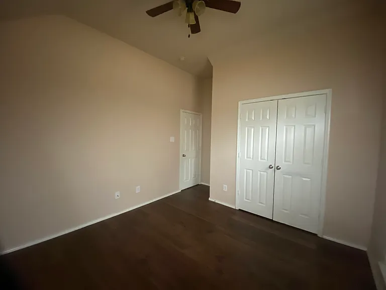7925 Branch Hollow Trl — Photo 11