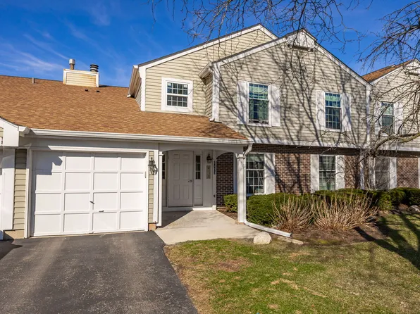 2153 Lancaster Cir APT 102B, Naperville, IL 60565