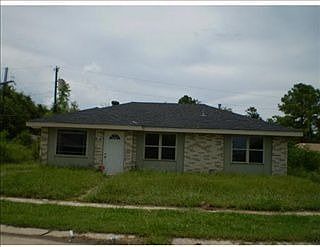 1st image of 8050 Driftwood Dr