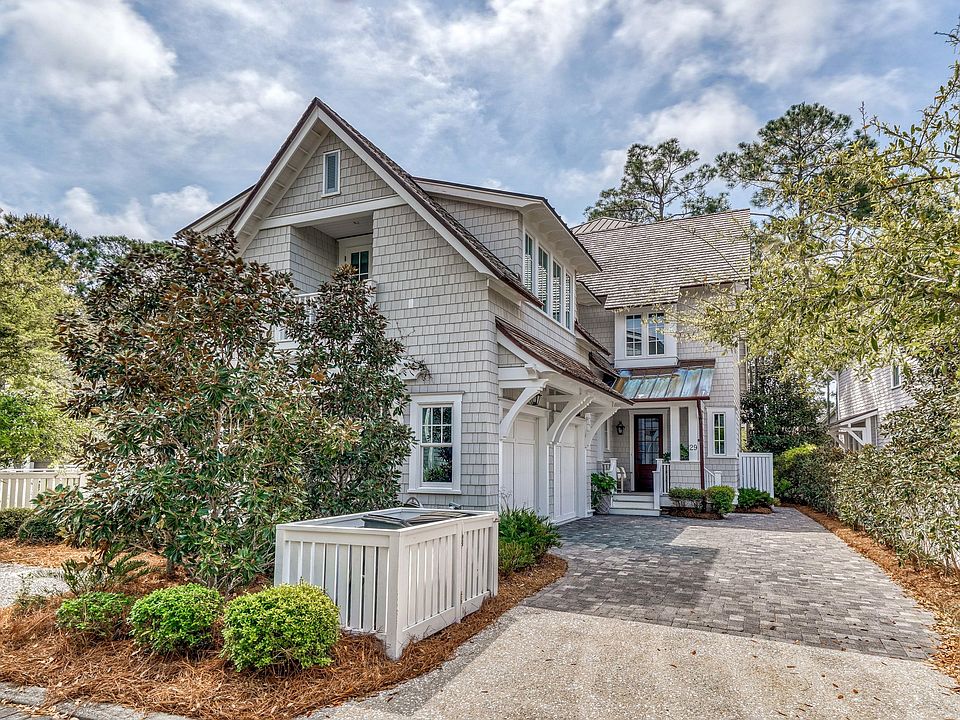 1st image of 29 W Yacht Pond Ln