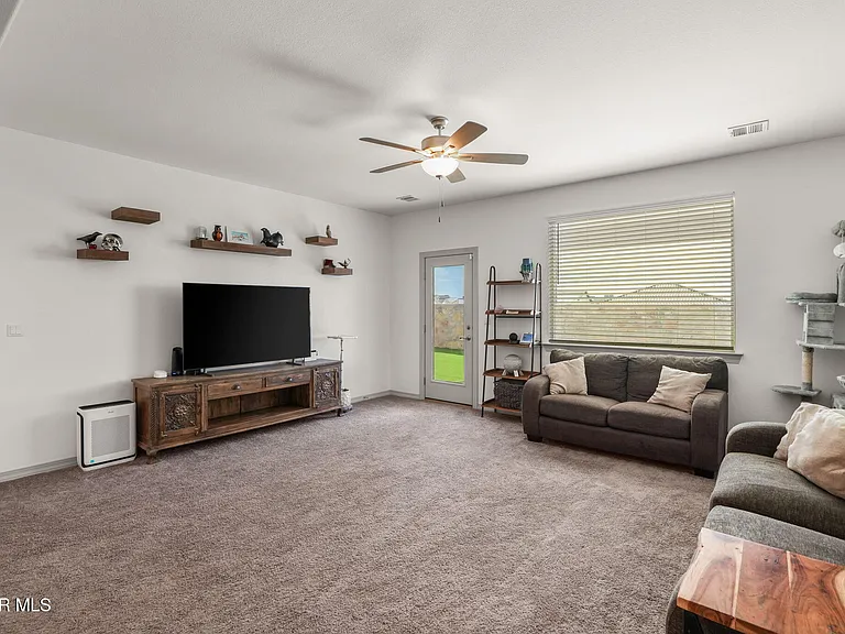 908 Crystal Deer Dr — Photo 23