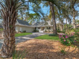 530 Island Cir E, Saint Helena Island, SC 29920