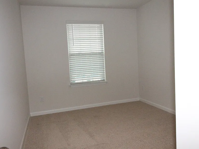 1185 Evelynnview Ln — Photo 13
