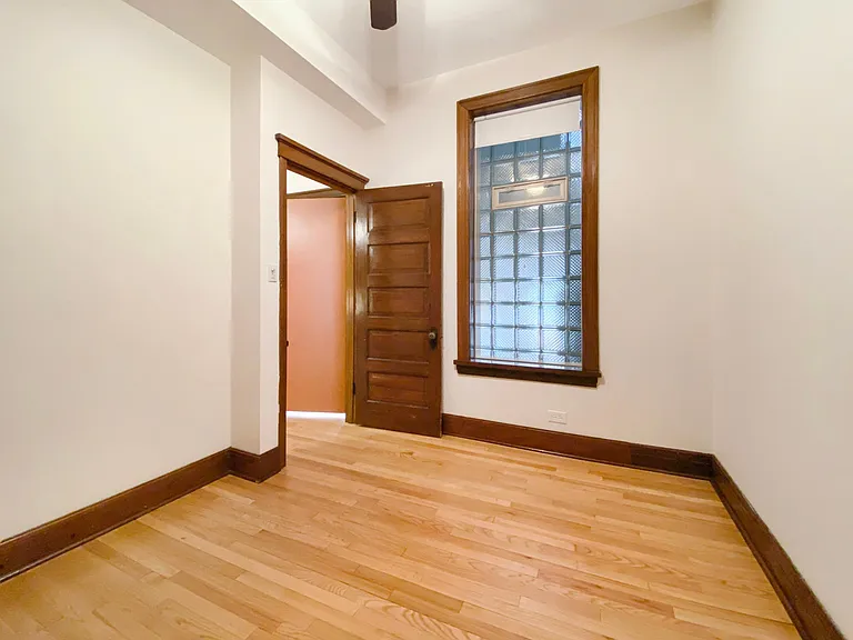 1012 W Armitage Ave #1 — Photo 13