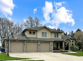 470 Prairie View Ln, Hinckley, IL 60520