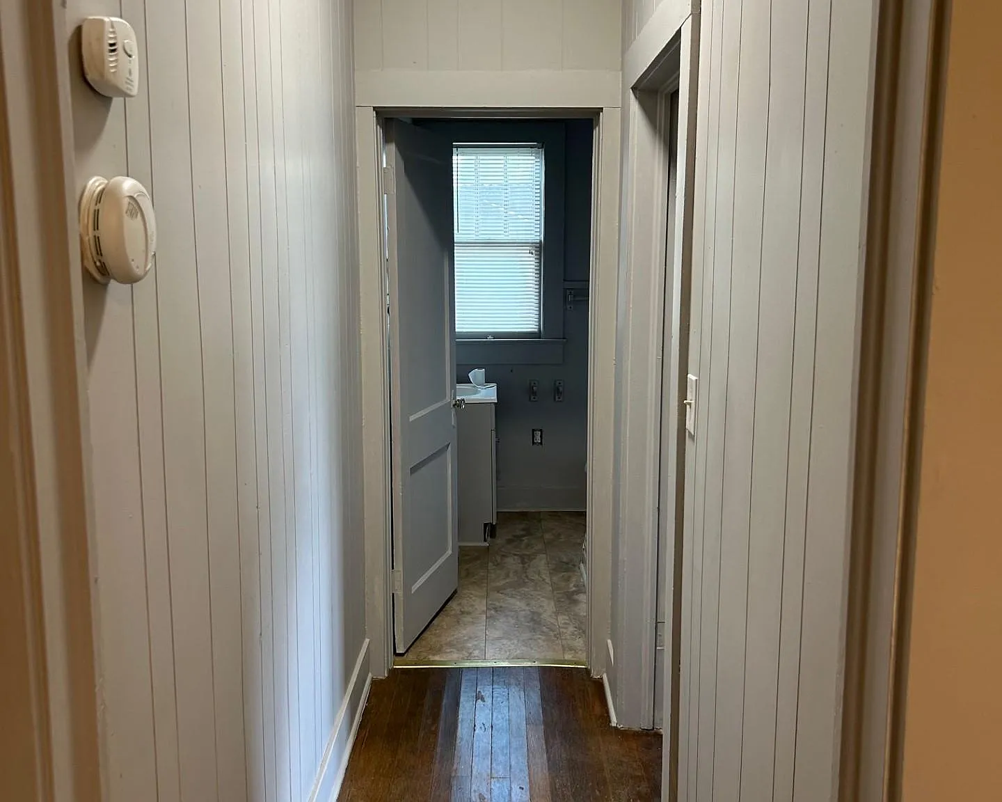 1 bed, $875 — Photo 2