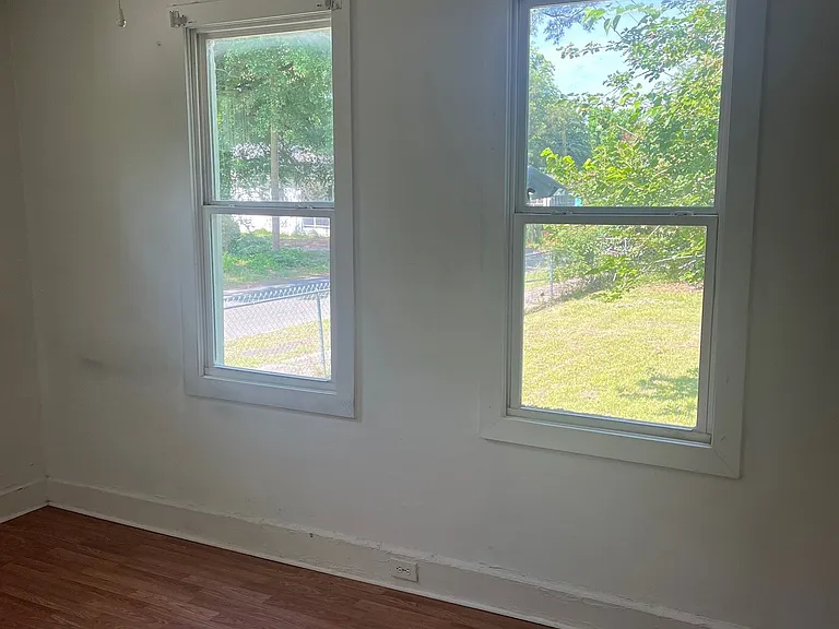 151 Harrell St — Photo 8