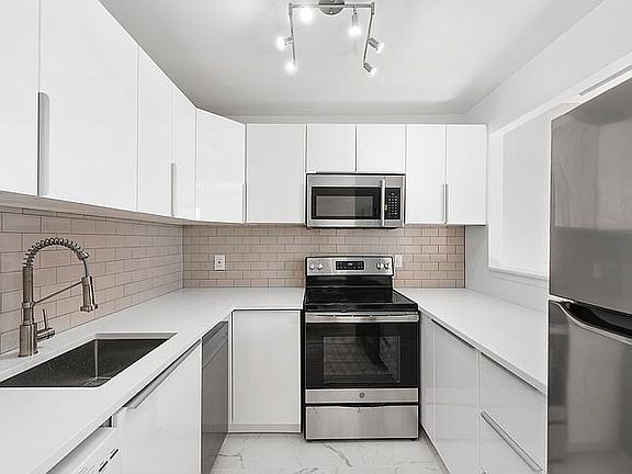 4th image of 161 W 129th St APT 2