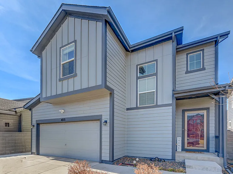 4713 Helena St — Photo 1