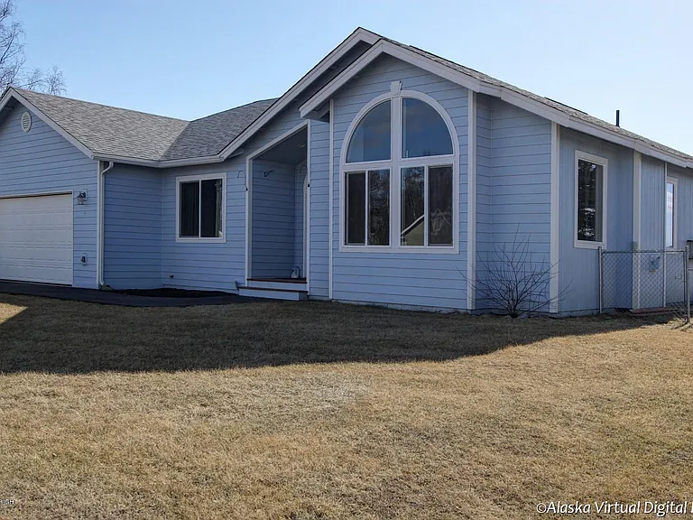 2384 S Paddock Dr — Photo 14