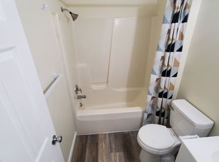 1337 Main St #2, Dubuque, IA 52001