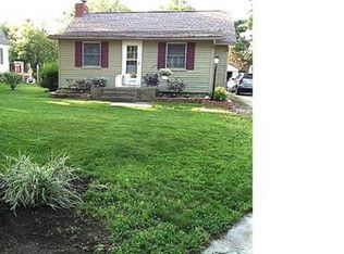 407 Elm St, Holly, MI 48442